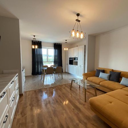 Deluxe Apartment With Balcony And Private Parking In Colvmna Residence Клуж-Напока Екстер'єр фото