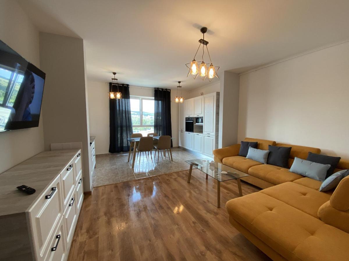 Deluxe Apartment With Balcony And Private Parking In Colvmna Residence Клуж-Напока Екстер'єр фото